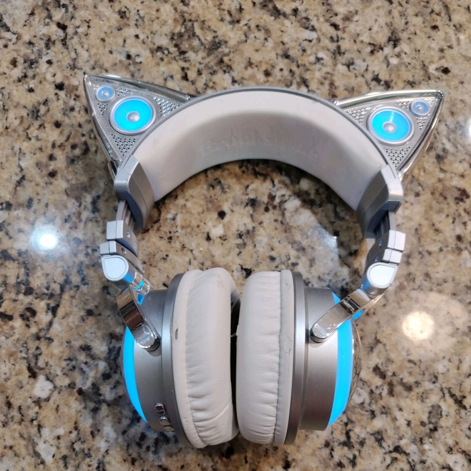 Brookstone Limited Edition Ariana Grande Wireless Bluetooth Headphones Chrome
