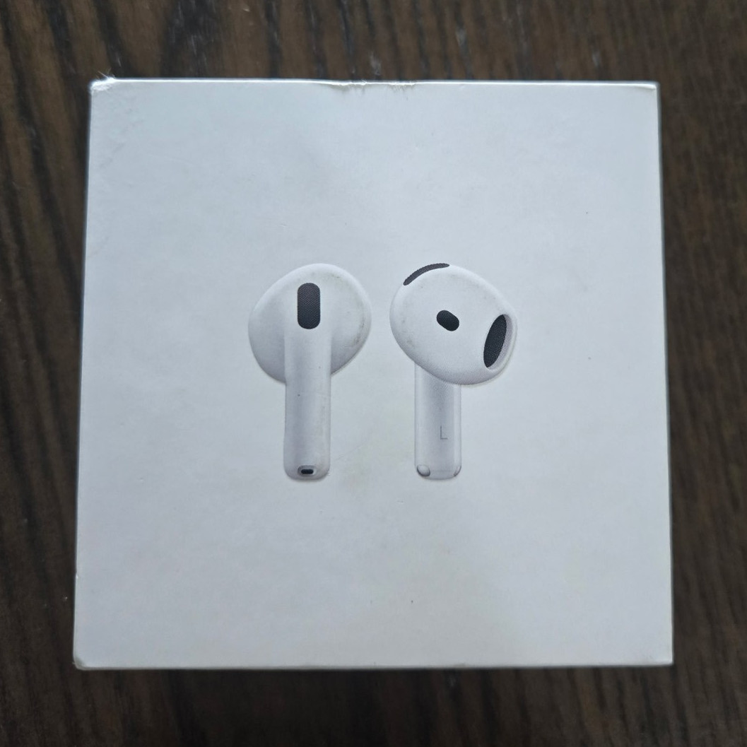 Apple AirPods 4 White Bluetooth In-Ear Earbuds w/ USB-C Charging Case