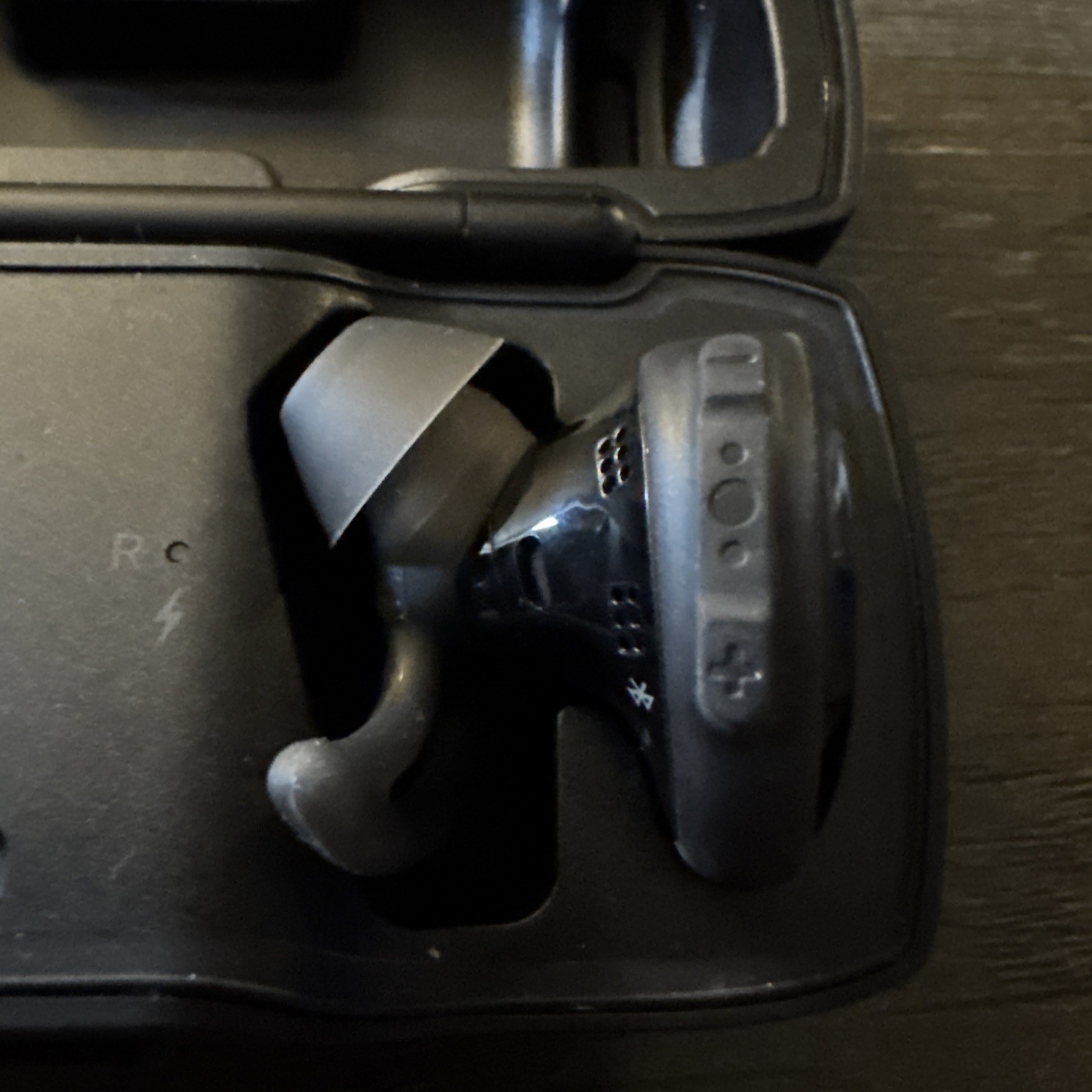 Bose SoundSport Free In-Ear Wireless Bluetooth Headphones Black 423729