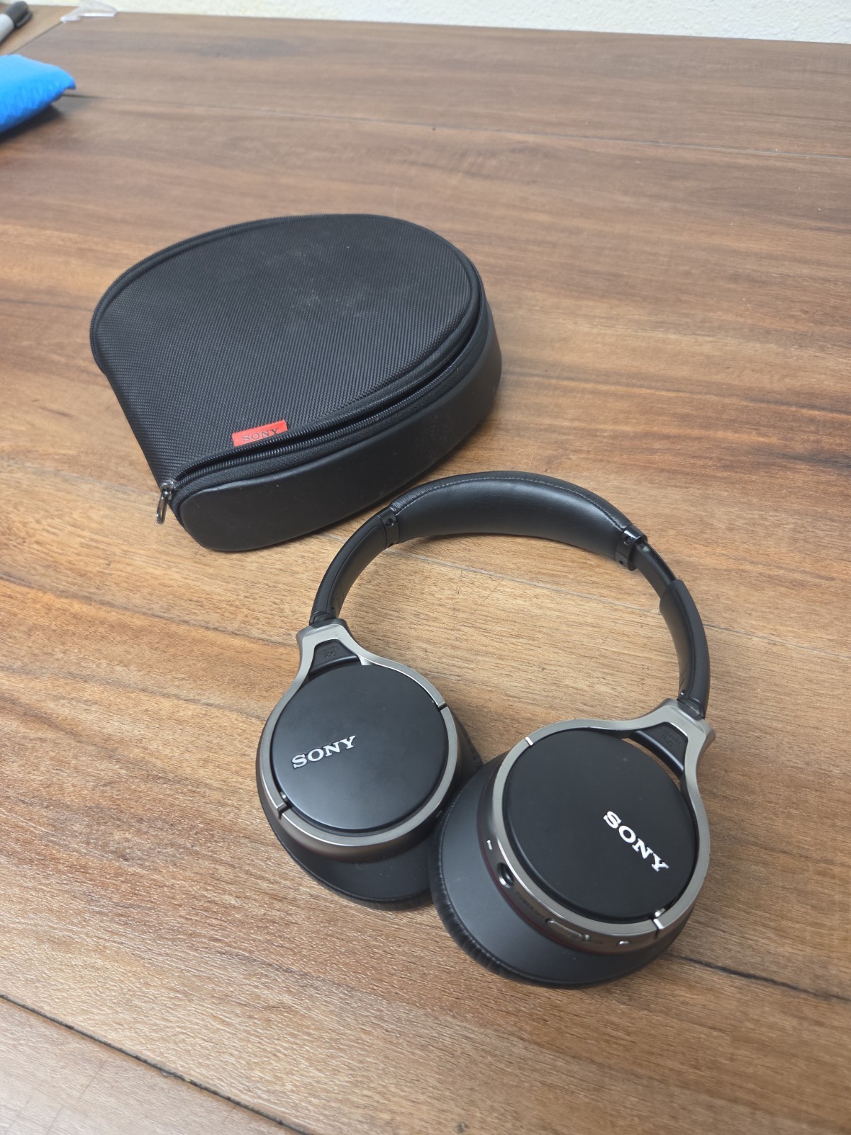 Sony MDR-10RNC Wired Noise Cancelling Over-the-ear Headphones Used Tested