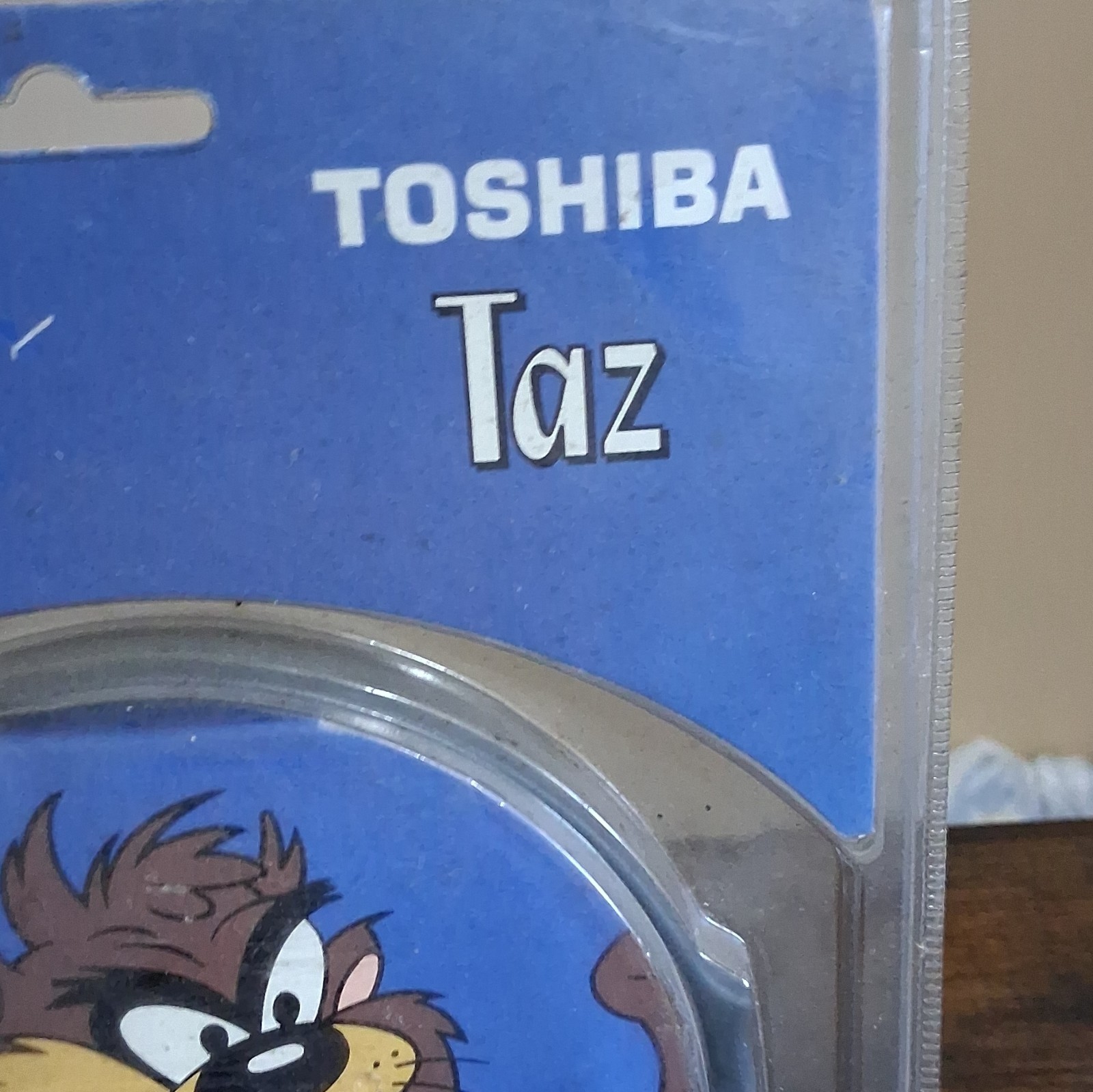 Toshiba Looney Tunes Taz Headband Stereo Headphones 3.5mm 30mm LT100TAZ