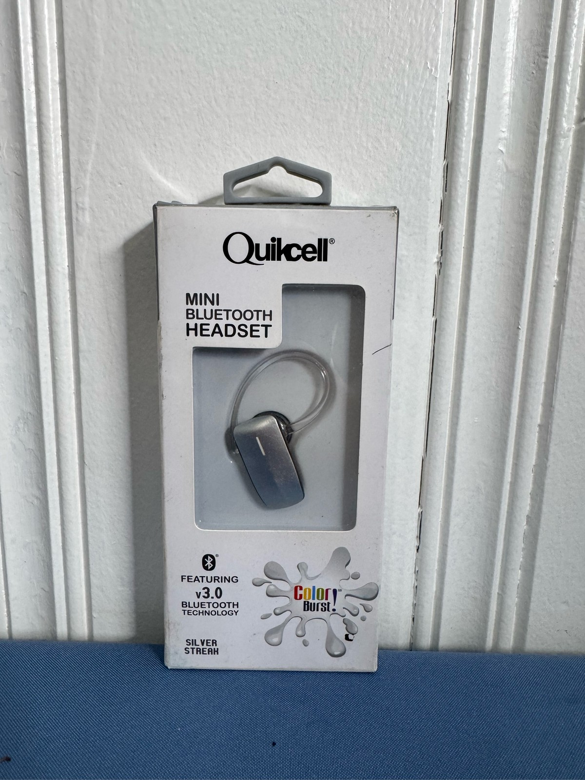 Quikcell Mini Bluetooth Headset v3.0 Silver Streak Mono Earbud Mic