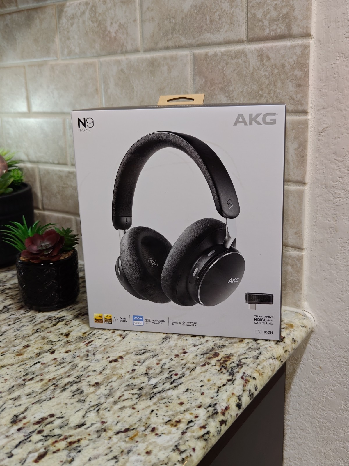 NewOpen AKG N9 Hybrid Wireless ANC Over-Ear Headphones Black w/ 2.4GHz Dongle