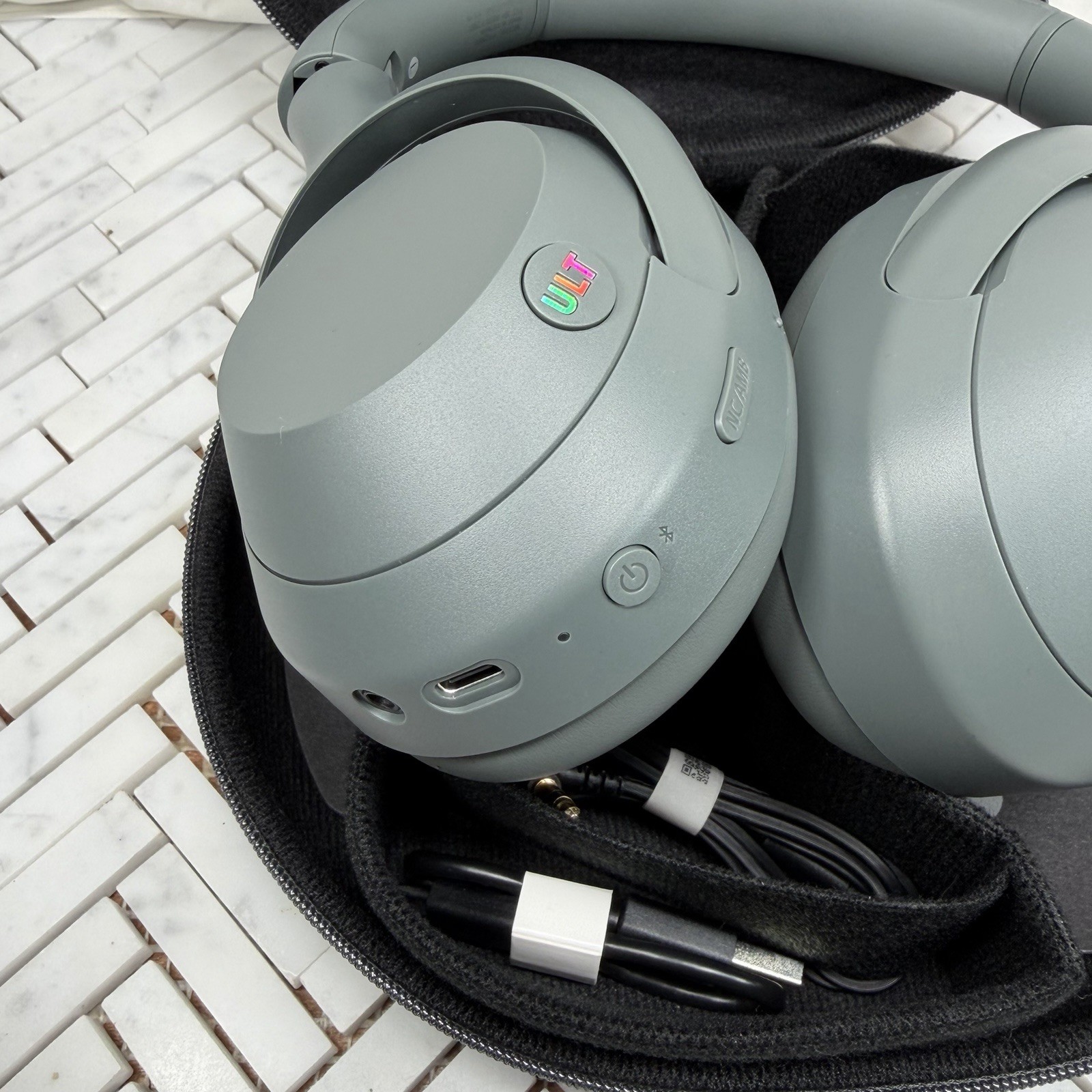 Sony ULT WEAR 900N Wireless Noise Canceling Bluetooth Headphones – Forest Gray