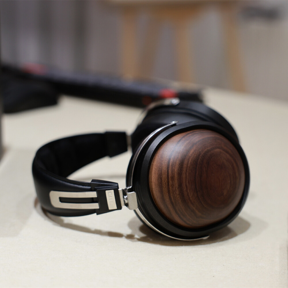 FiiO FT1 Closed-Back 60mm Large Dynamic Driver Wired Hi-Fi Headphones