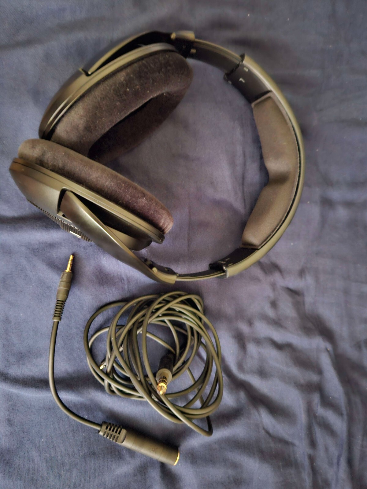 Sennheiser HD 560S Wired Headphones Open-back Dynamic Drivers Developed in-house