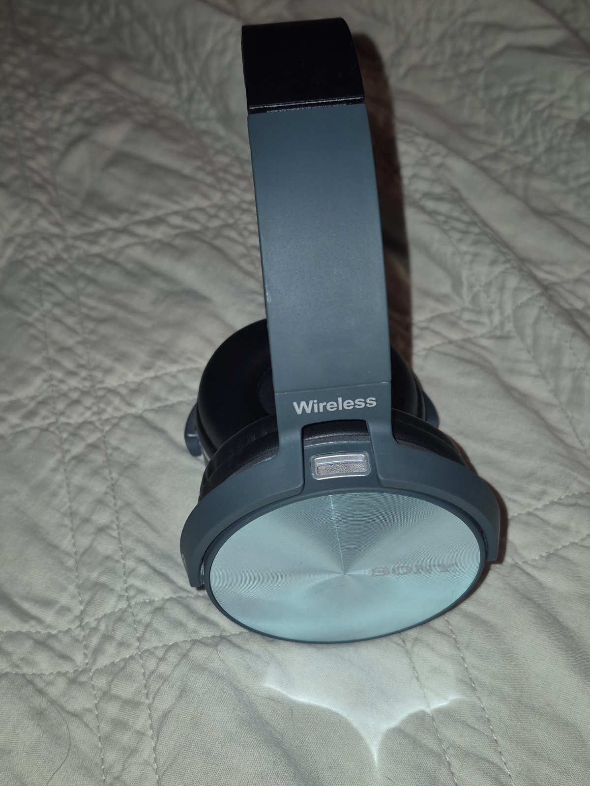 Sony MDR-XB950BT? Bass Boost Bluetooth Wireless Headphones Over-Ear Micro USB
