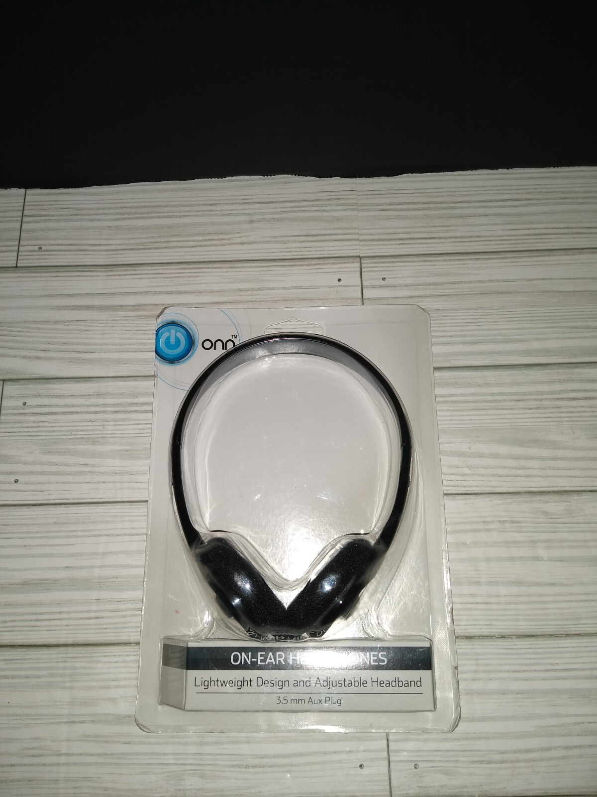 ONN 3.5 mm ON EAR Black Wired HEADPHONES New