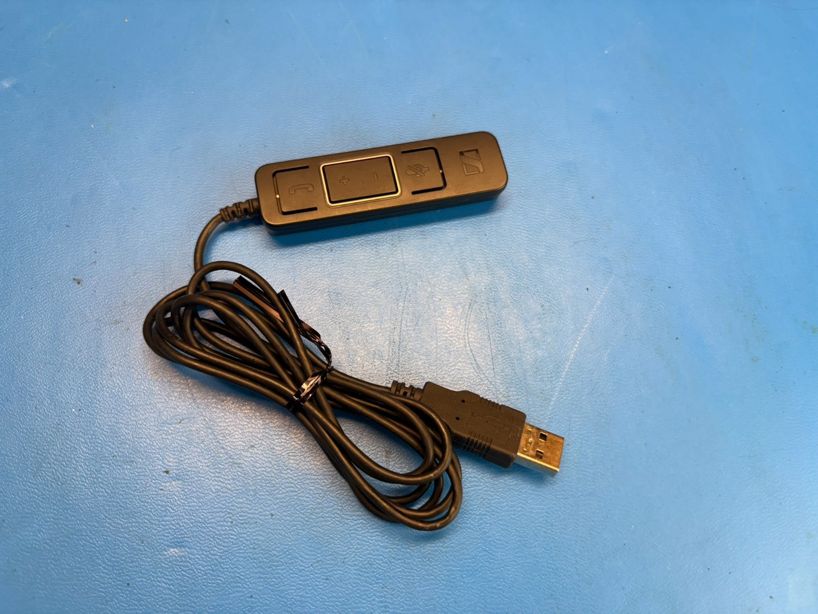 Sennheiser USB-CC x5 MS Adapter Cable USB to 3.5mm with Mute and Volume Control