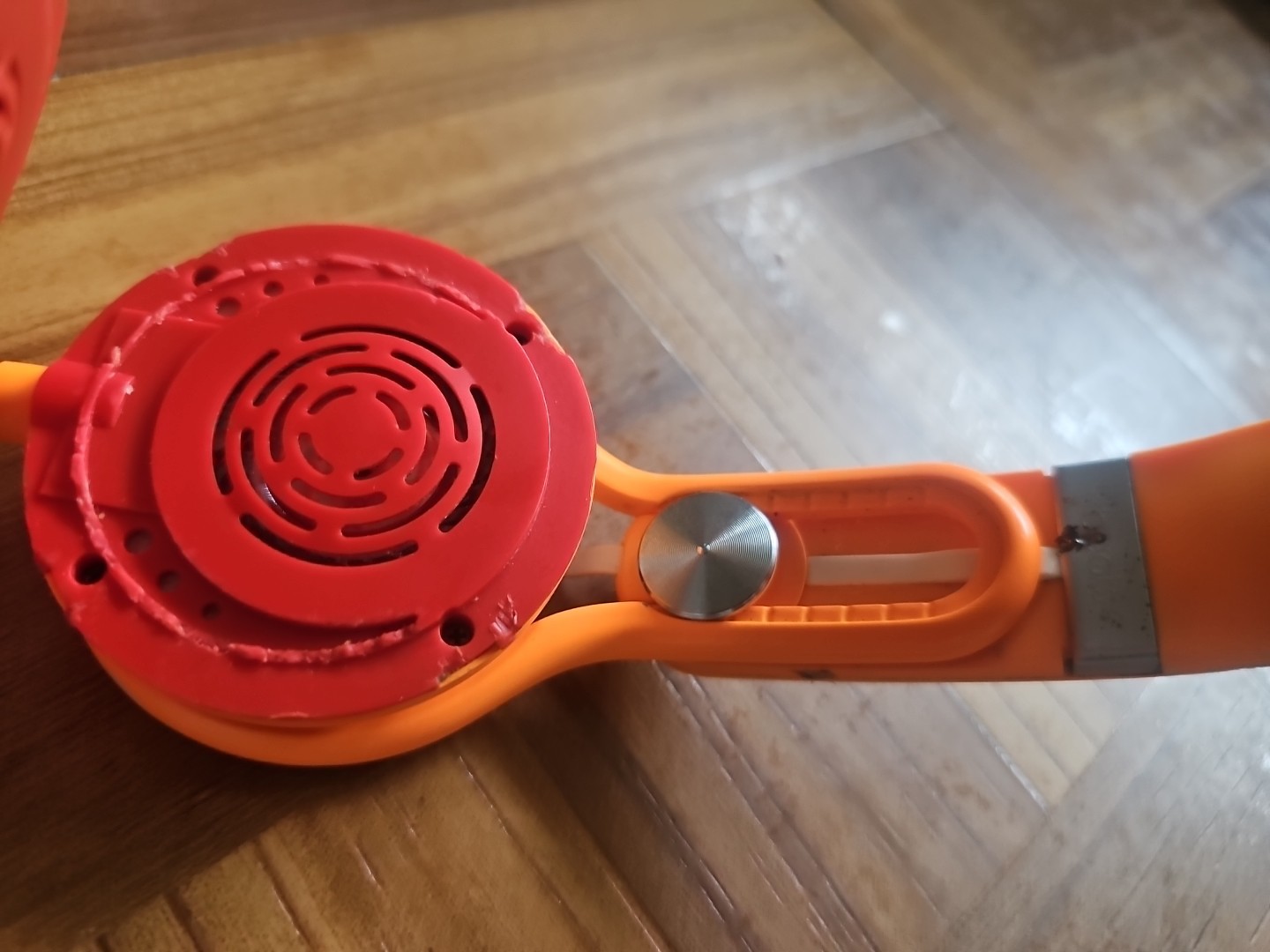 Beats by Dr. Dre Mixr Headphones Orange – Tested Working. Need Earpad & Wire