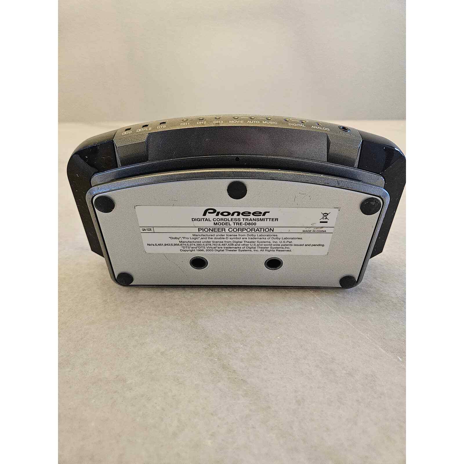 Pioneer TRE-D800 Gray 5.1 Surround Sound Headphone Digital Cordless Transmitter