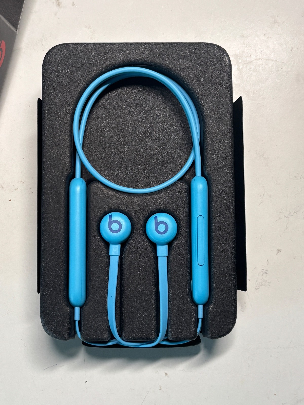 **READ** Beats by Dr. Dre Beats Flex Wireless Earphones Flame Blue MYMG2LL/A