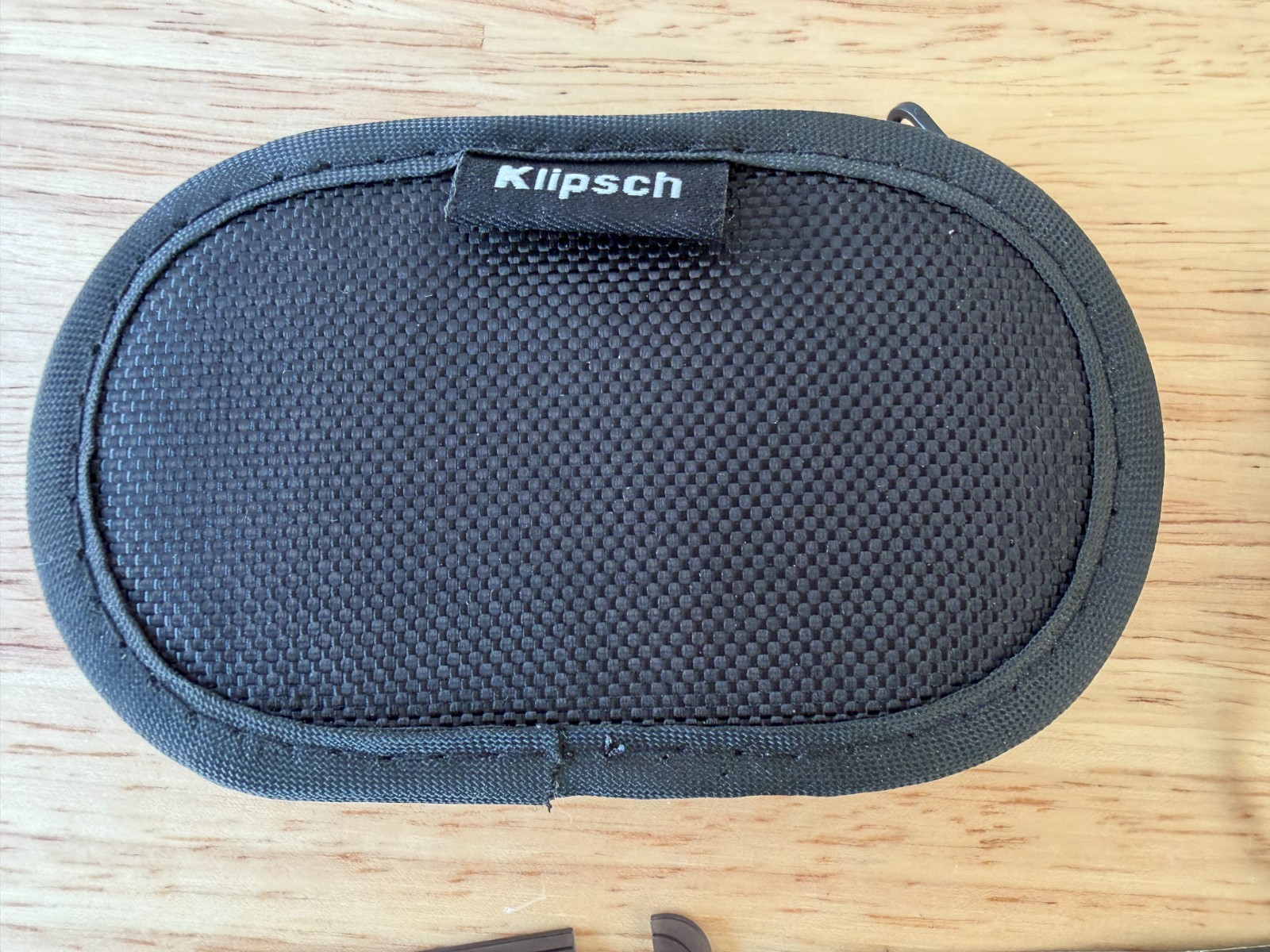 Klipsch R6i Black Wired In-Ear Earbuds Headphones w/ Case and Ear Tips TESTED