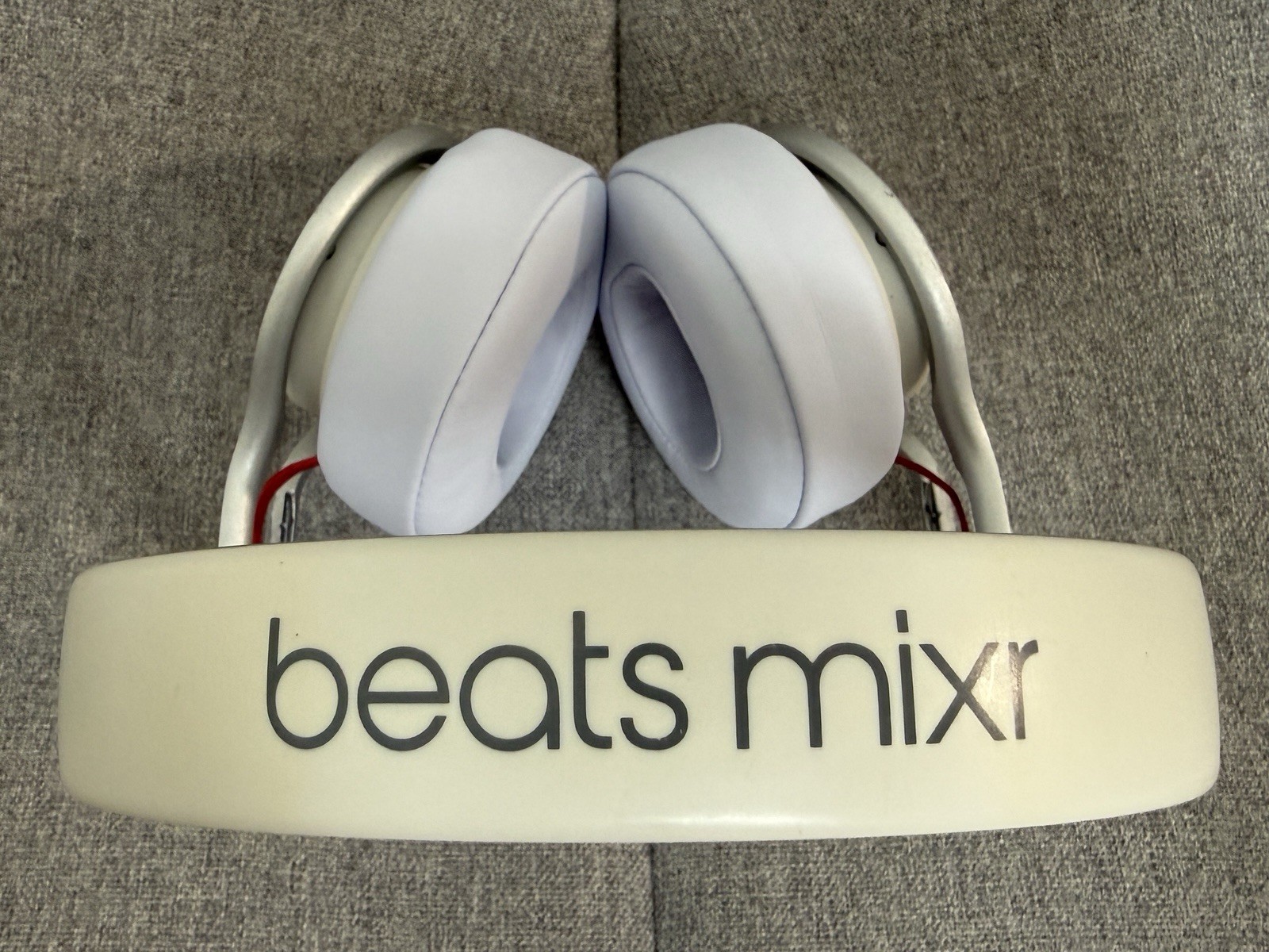 Beats Mixr Mixer Headphones David Guetta Edition White/Gray Limited Edition