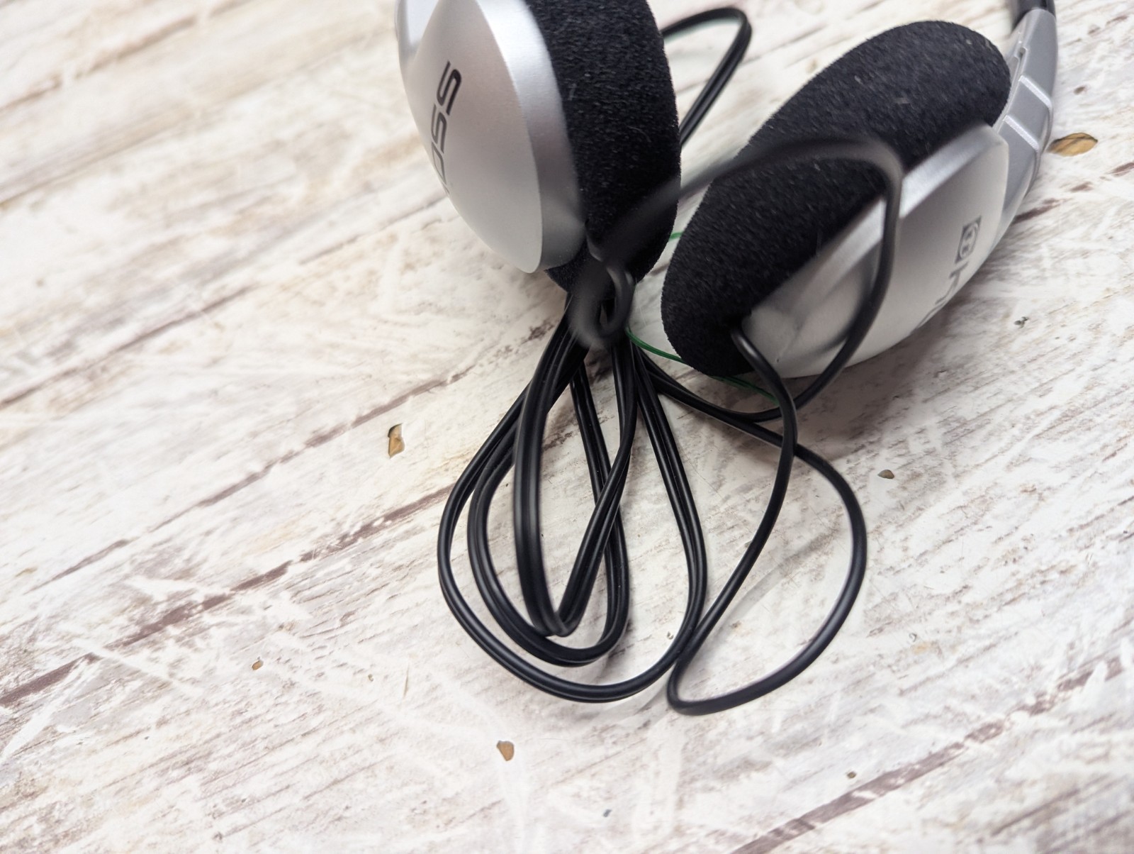 Koss KPH/6 Portable Stereophone Ultra Light Headphones Tested