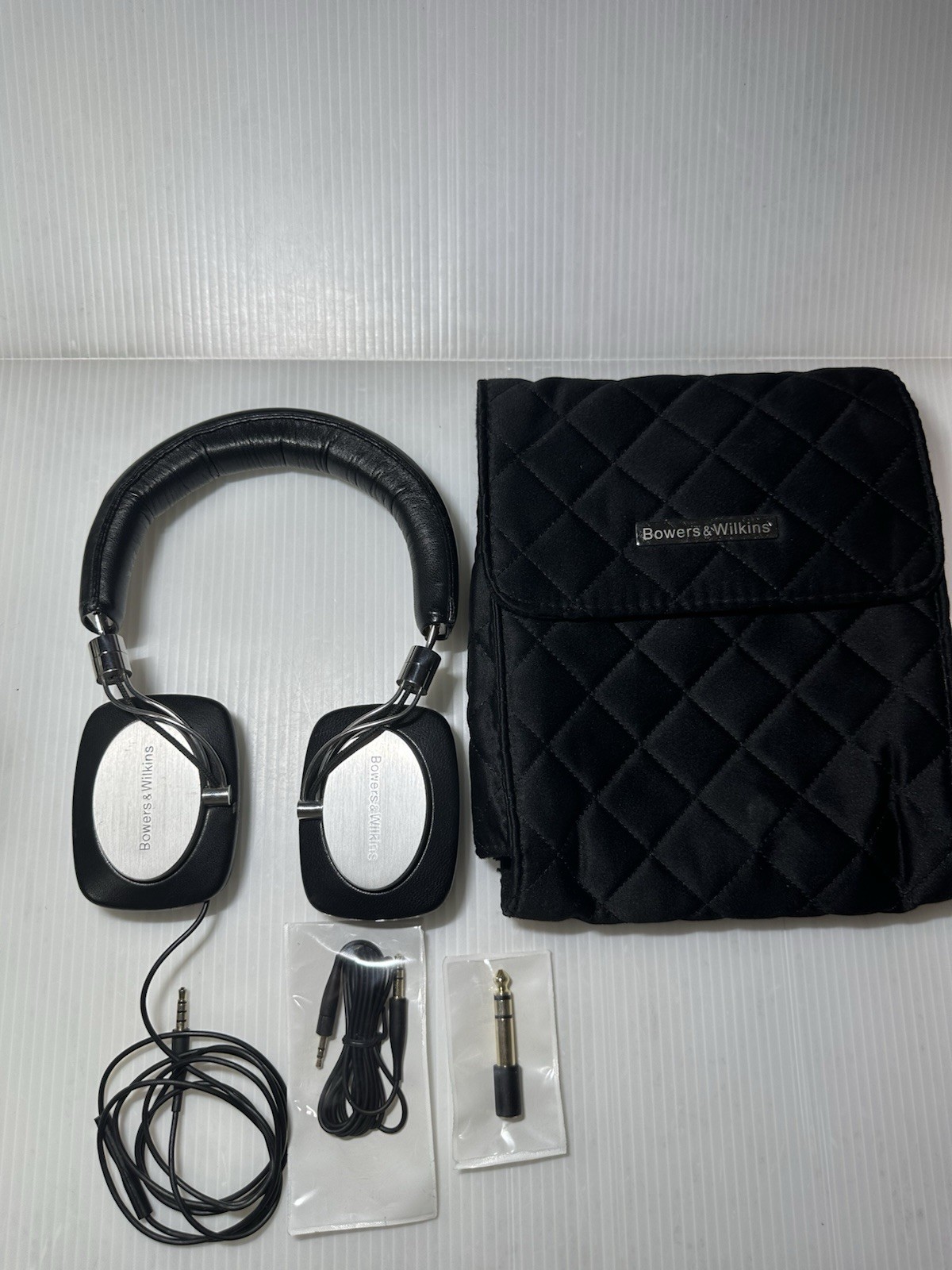 Bowers & Wilkins P5 Mobile Hi-Fi On-Ear Headphones – w/ Case & Cables