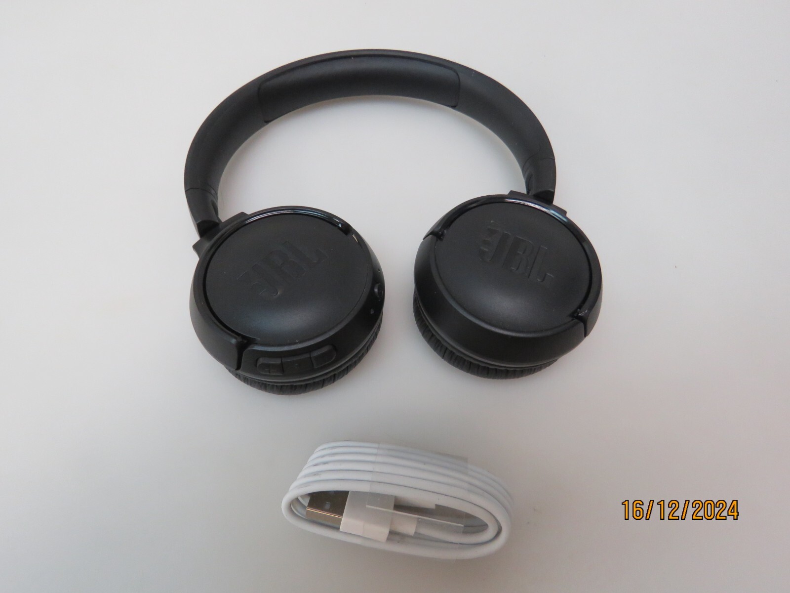 JBL Tune 500BT Wireless On-Ear Headphones – Black [CR119]