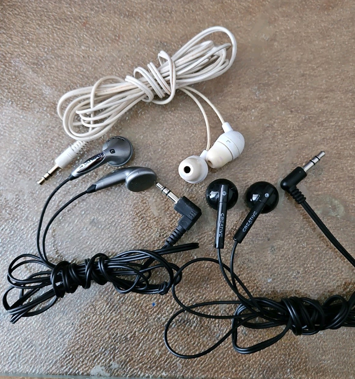 3 Stereo Wired Earbuds, Creative, Olympus, JVC