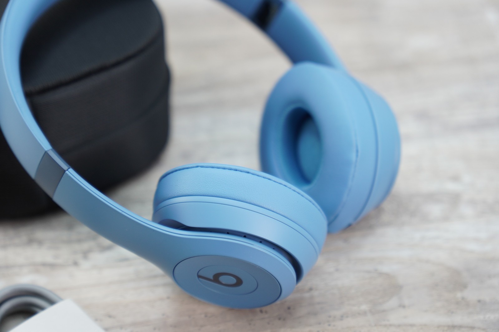 Beats Solo 4 Bluetooth Wireless On-Ear Headphones – Slate Blue