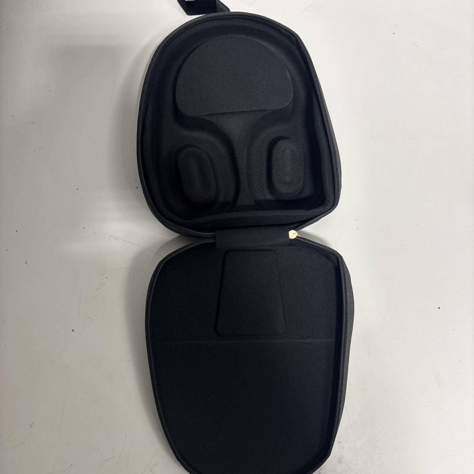Sony WH-1000XM5 Carry Case For Wireless Headphones – Black – Preowned