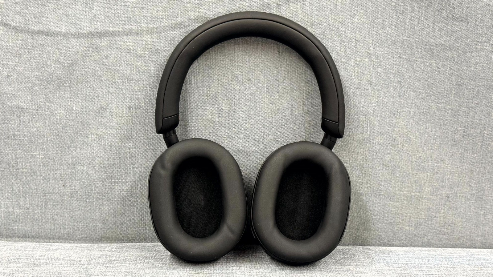 Sony WH-1000XM5 Wireless Noise Canceling Headphones YY2954 – Black
