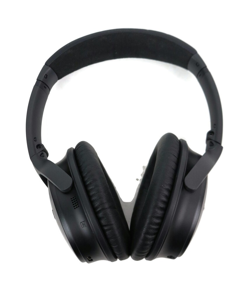 Bose Quiet Comfort 35 Bluetooth Headphones with Wired Mic attachment, USB, Case