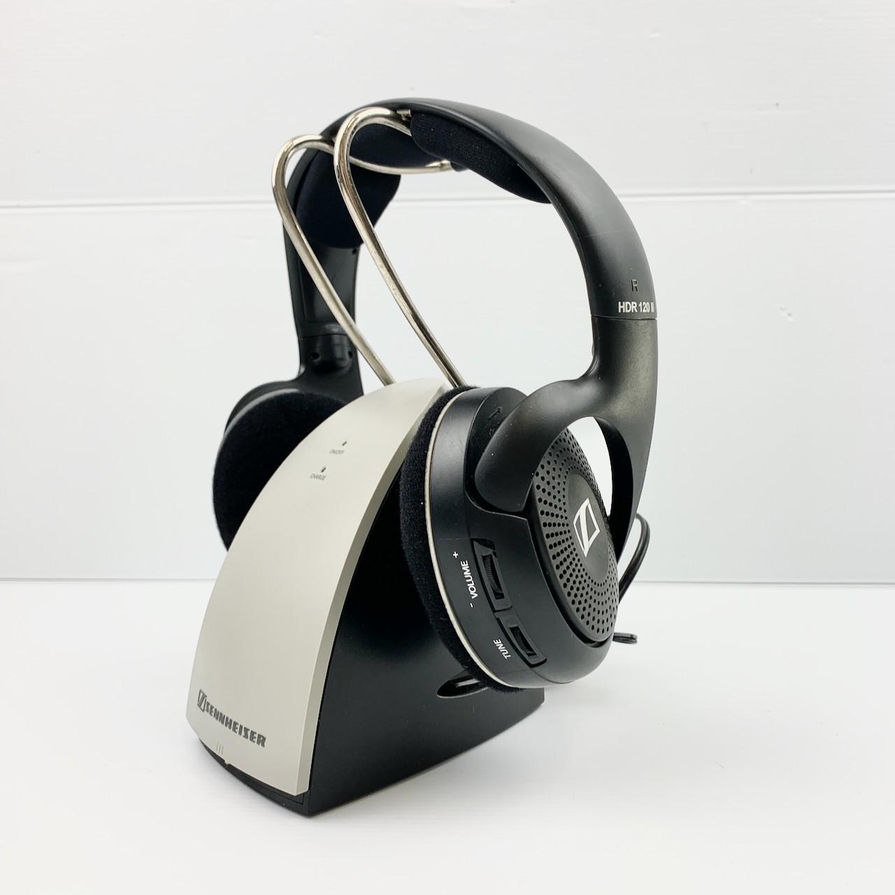 Sennheiser HDR 120 II On Ear Wireless RF Headphones Charging Cradle Read Descr.
