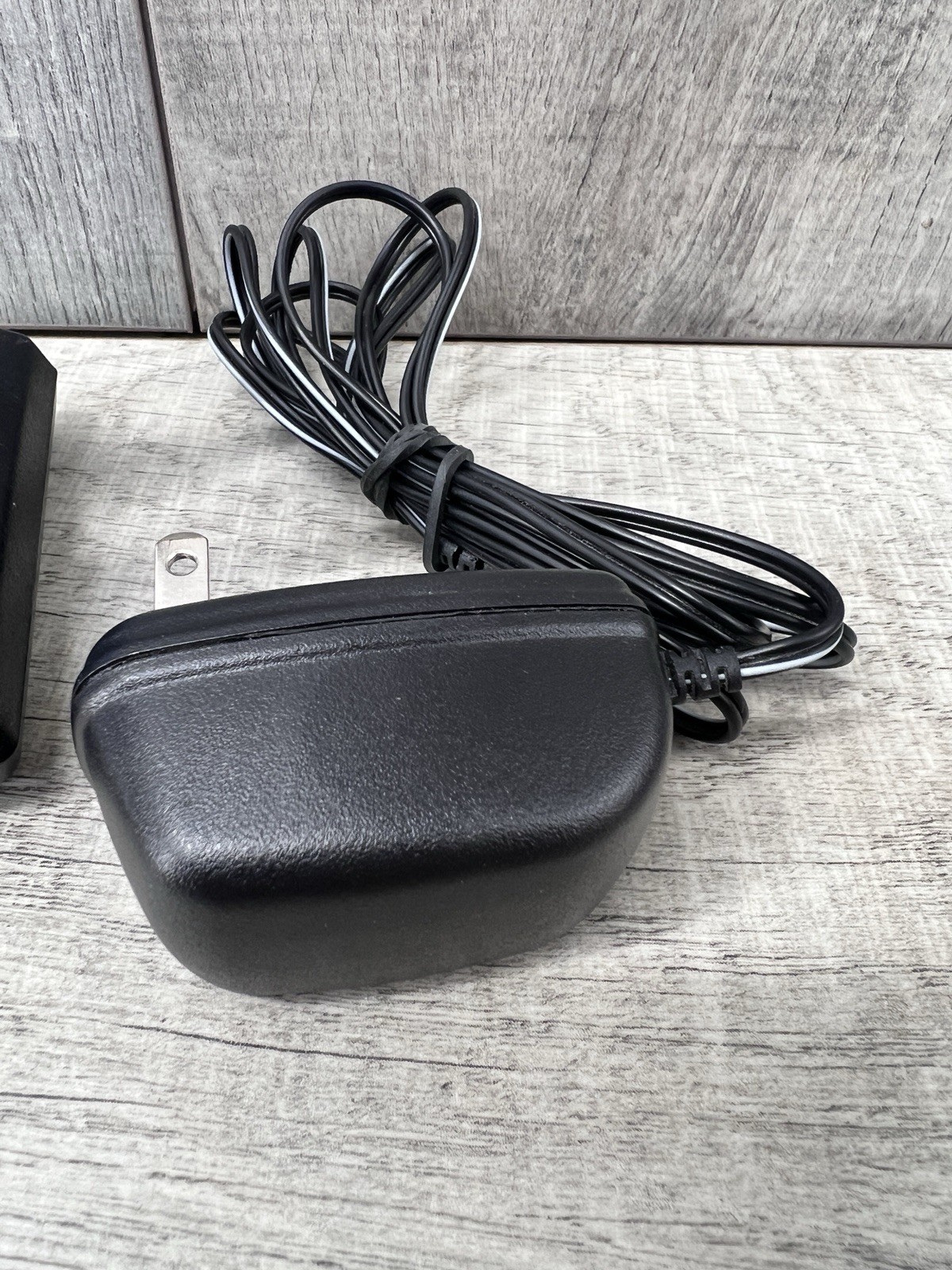 TV Ears 2.3 Mhz Clarity Wireless 2-Headsets System With Cables Extra Ear Plugs