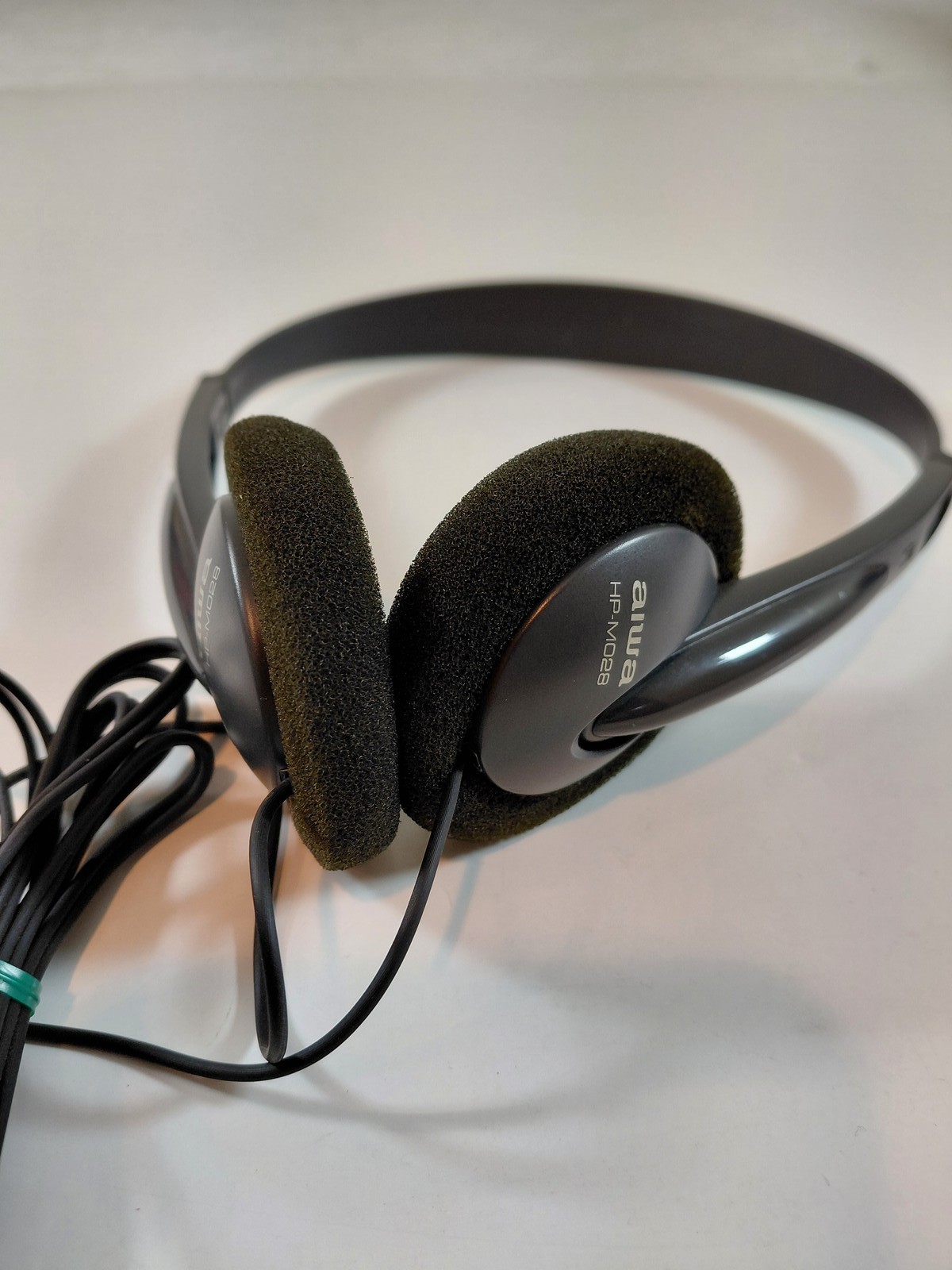 AIWA HP-M028 On-Ear Headphones Wired 3.5mm Jack Portable Audio Vintage Black