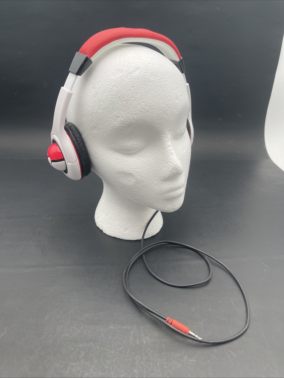 Pokemon Kids Headphones w/ Adjustable Headband, Stereo Sound Wired untested