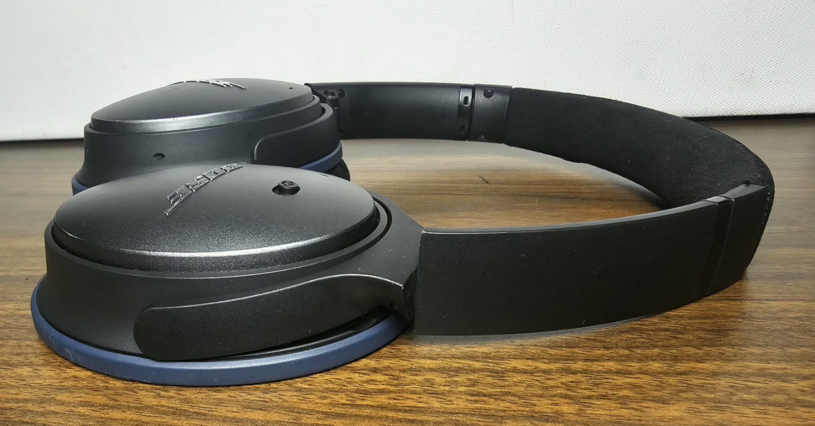 Bose QuietComfort 25 Noise Cancelling Wired Headphones Black – Read Description