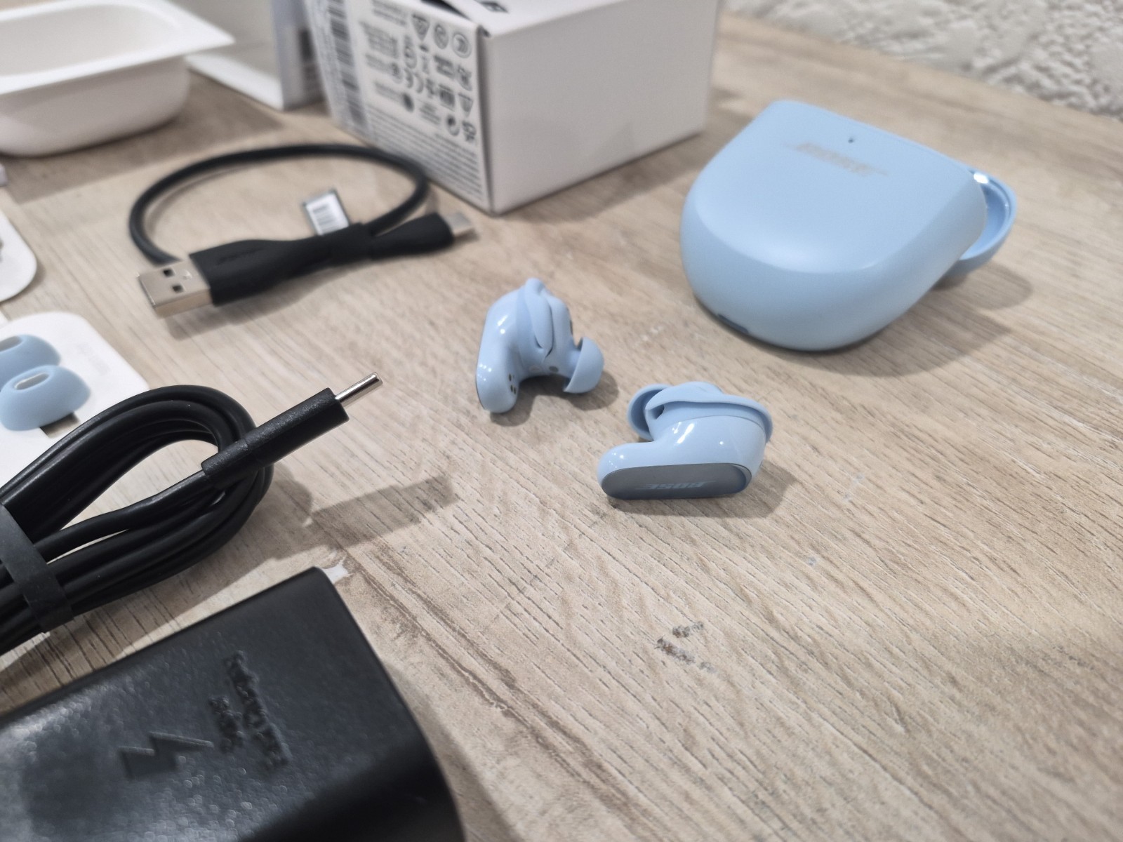 Bose QuietComfort Ultra Wireless Noise Cancelling In-Ear Earbuds Moonstone Blue