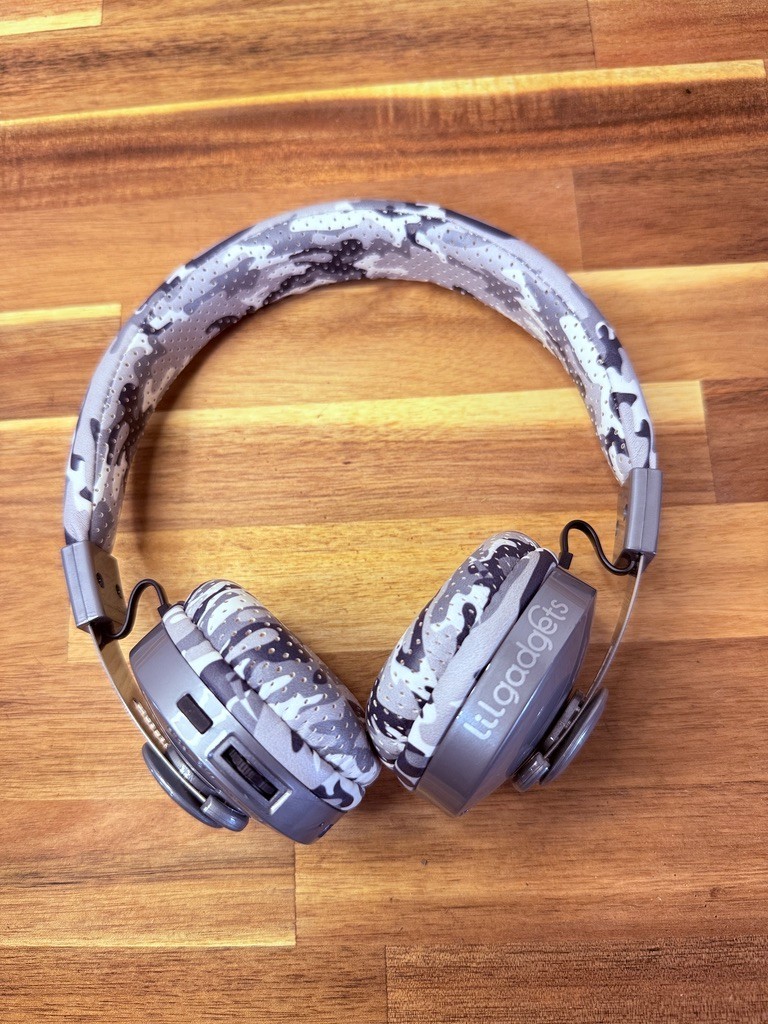 LilGadgets Untangled Pro Wireless Kids Headphones Gray Camo