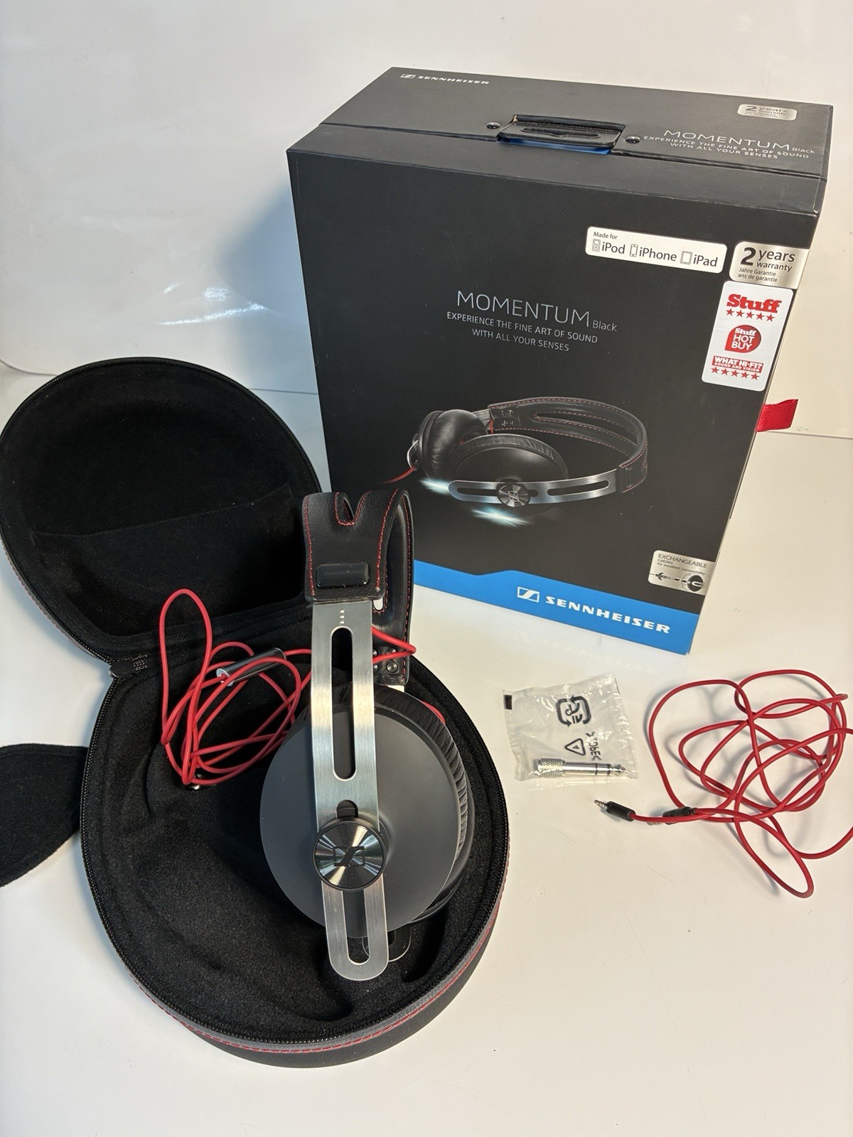 Sennheiser MOMENTUM Wired Over Ear Headphones – Black – iPhone