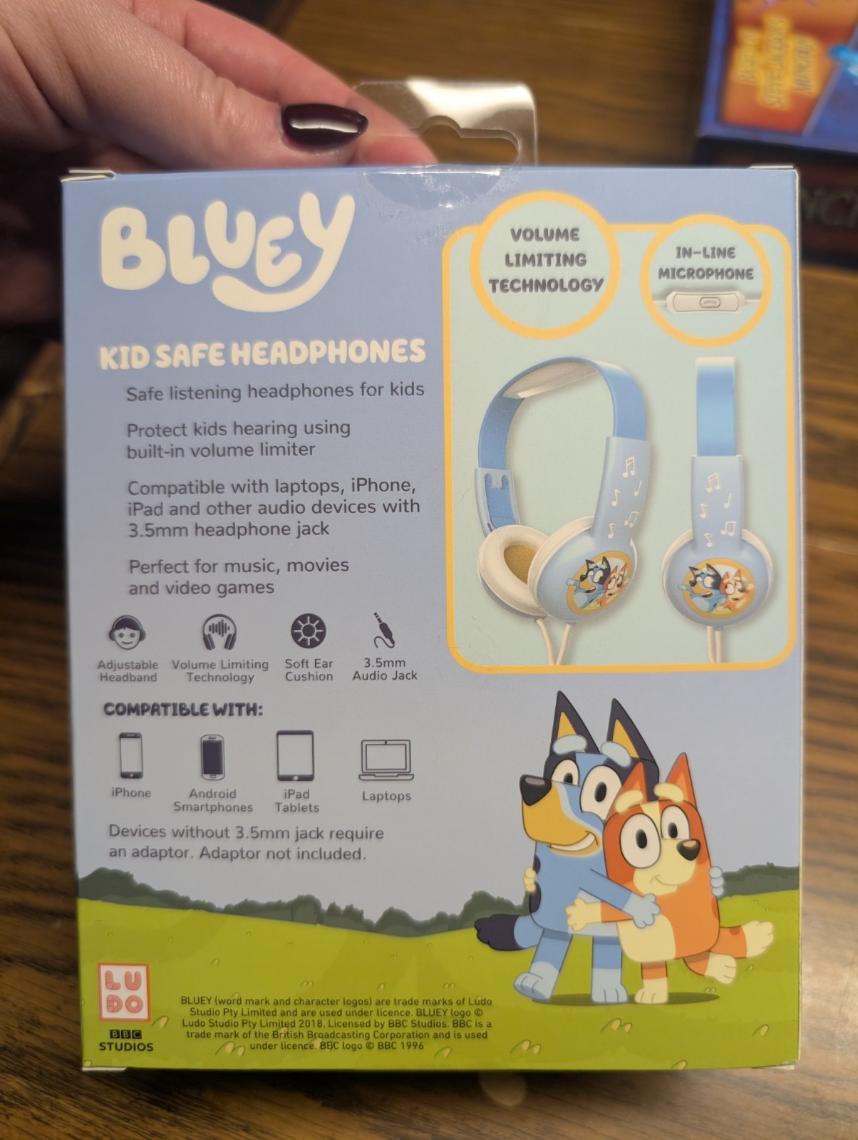 Bluey Kid Safe Headphones Volume Limiting, Mic, 3.5mm Jack, Blue/White