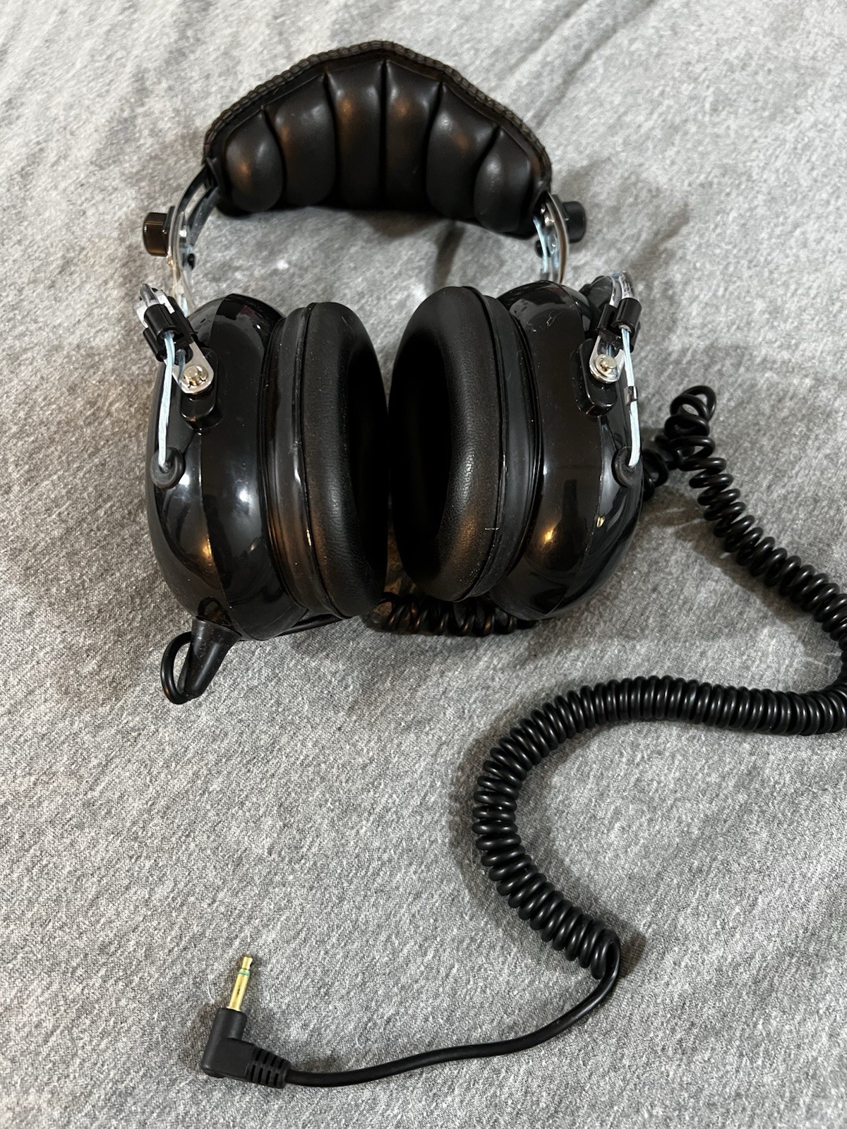RadioShack Noise Reducing Scanner Headphones Nice Condition Works