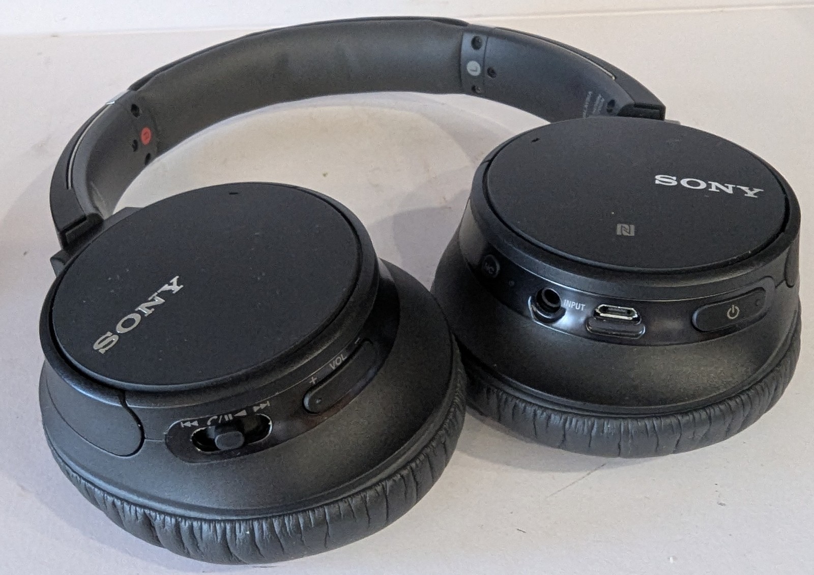 Sony WH-CH700N Bluetooth Noise Canceling Wireless Headphones Tested Cables