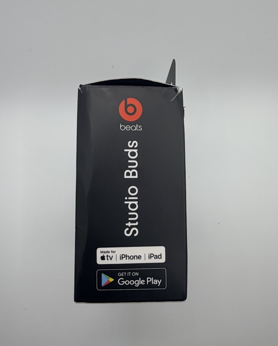 Beats Studio Buds – White