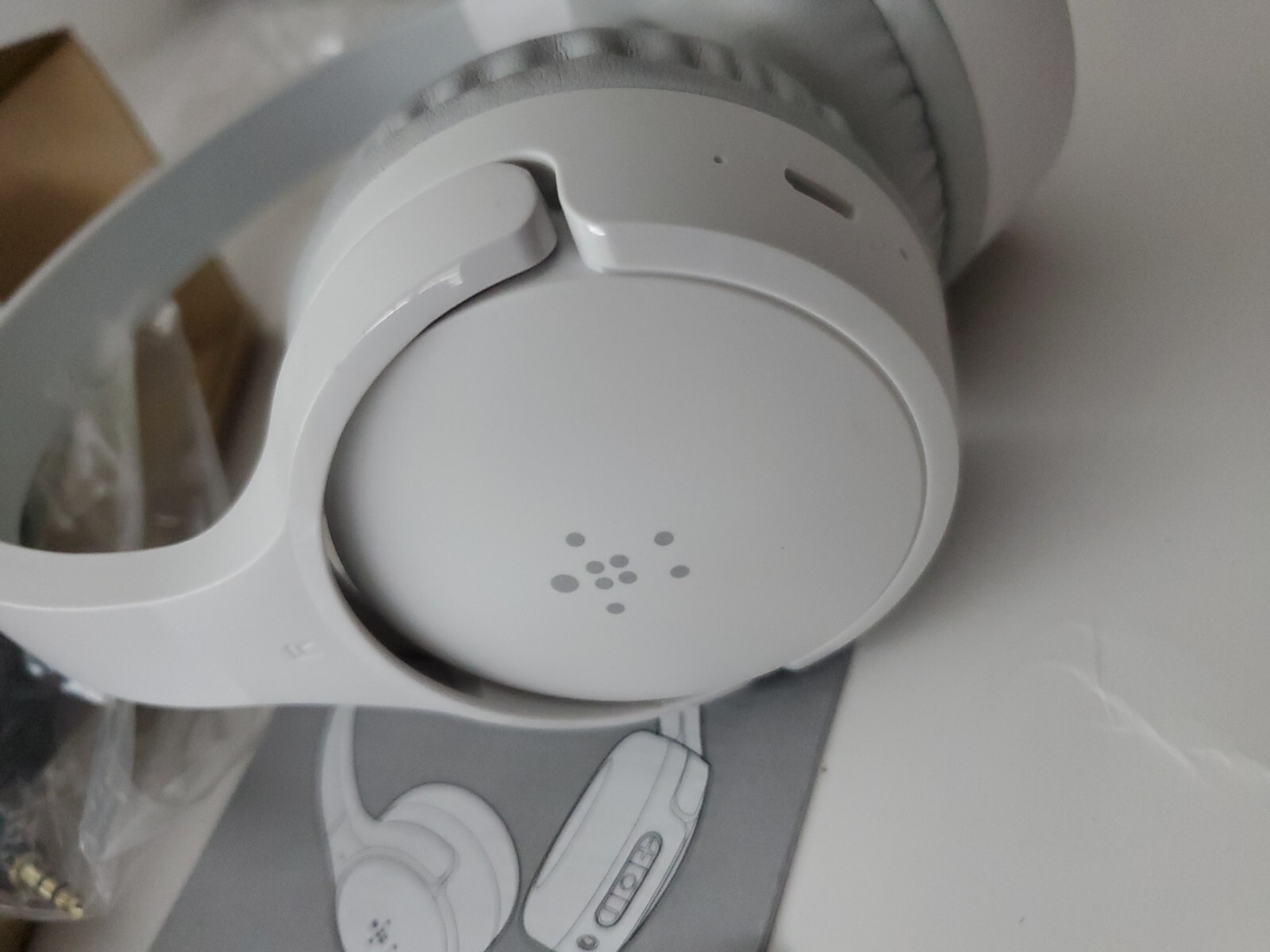 NEW Belkin AUD001BTWH SOUNDFORM Mini Headset – Stereo Mini-phone 3.5mm