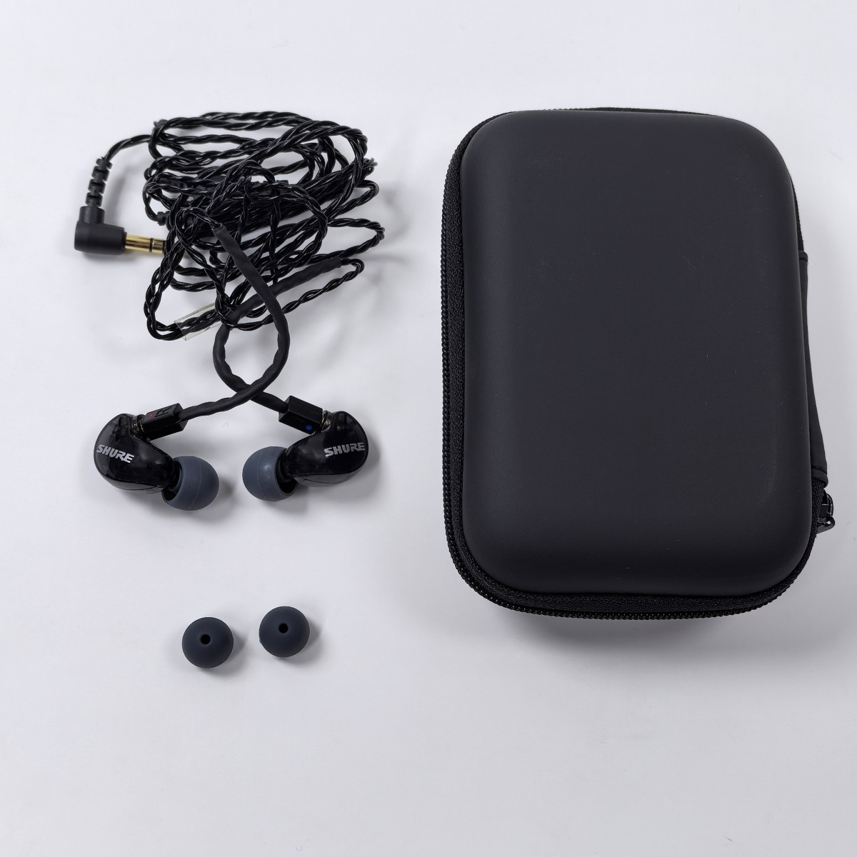 Shure SE215 In-Ear Wired Earphones Headphones Earbuds Sound Isolating Colors