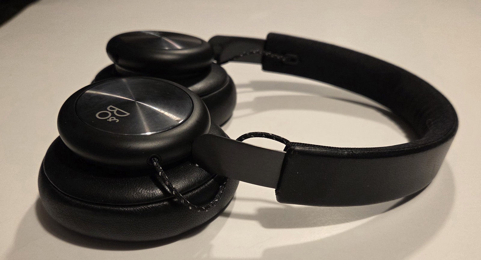 Working B&O Bang & Olufsen Beoplay H4 Wireless Over-Ear Headphones Black w/ Case