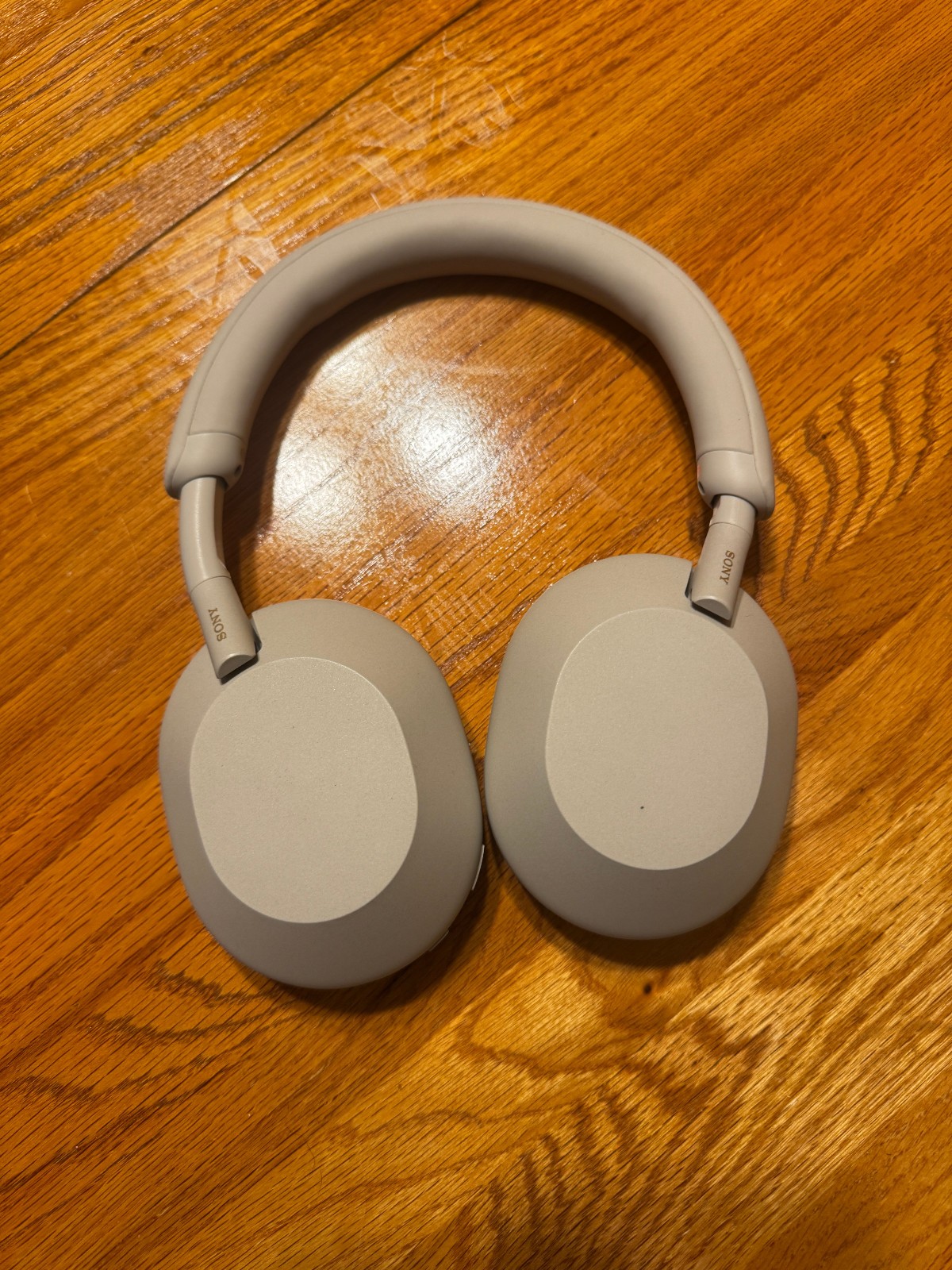 SONY WH1000XM5/S Premium Noise Canceling Headphone – Silver