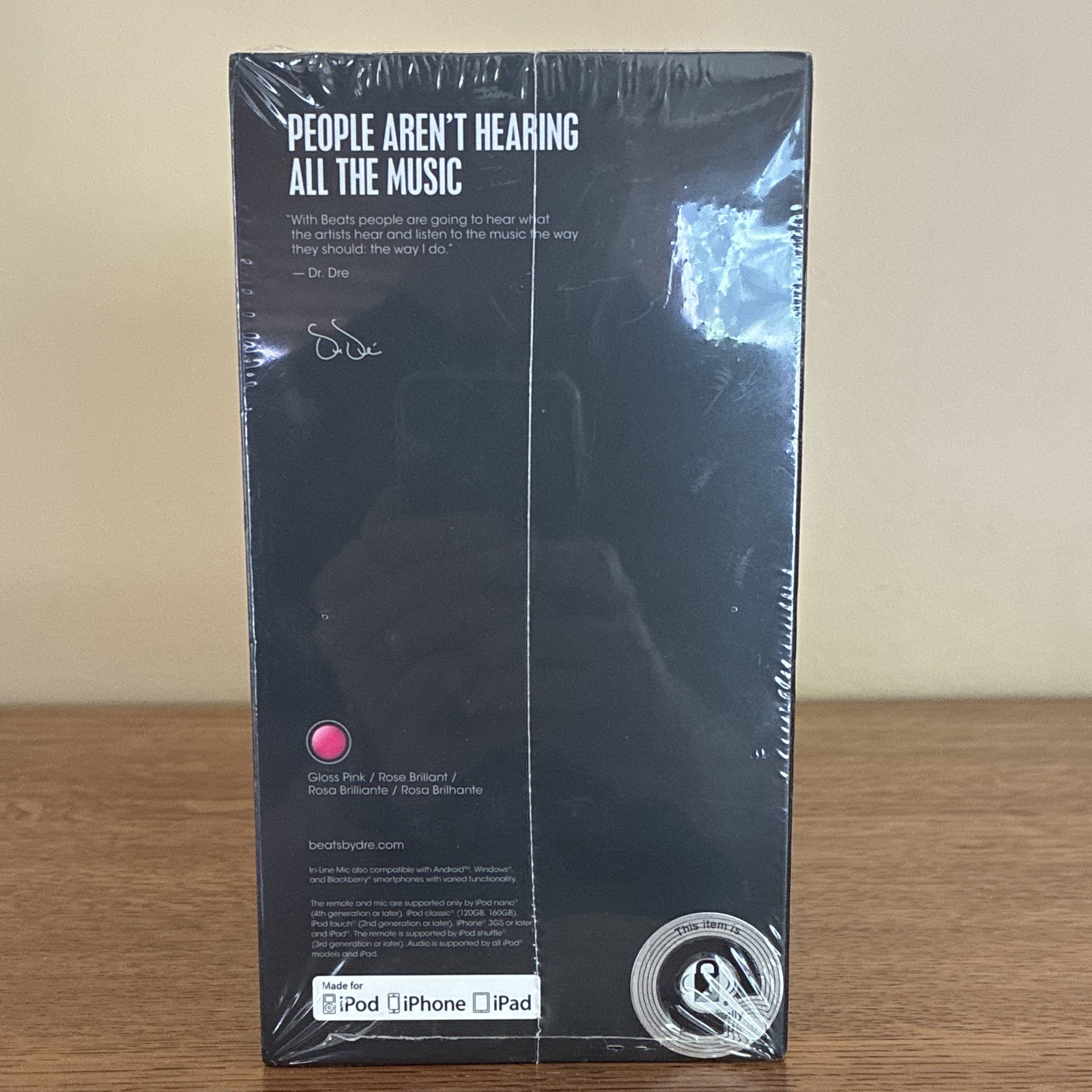 Beats by Dr. Dre Solo2 – UNOPENED – Model B0518 Gloss Pink