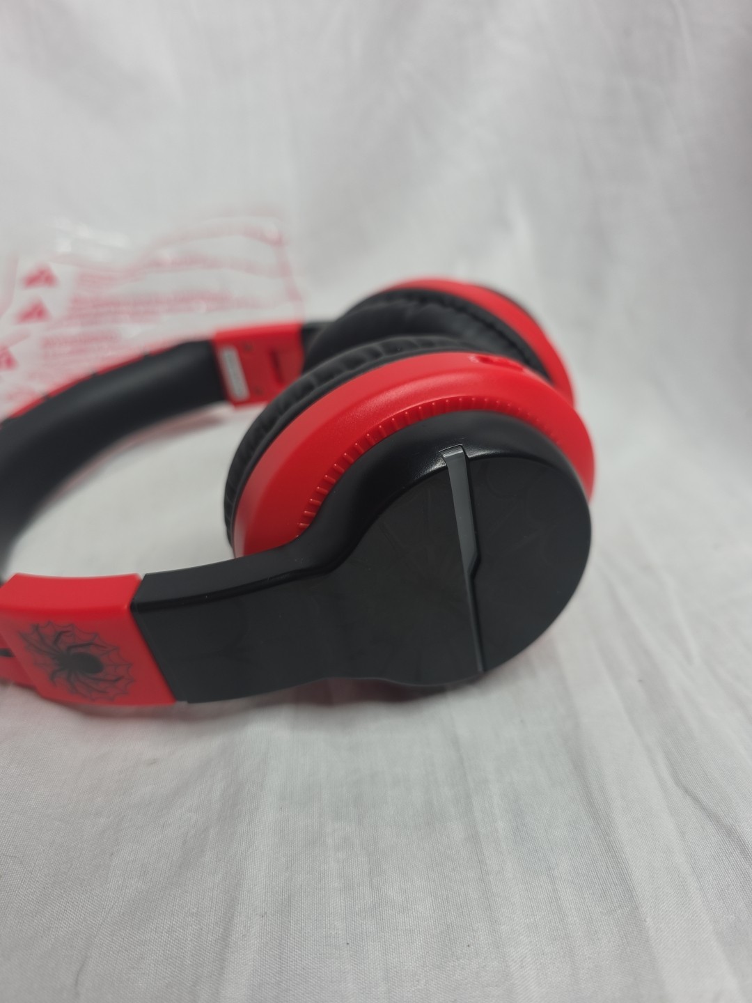 iClever BTH12 Kids Bluetooth Headphones, LED Lights Wireless Kids Spider (AQU)