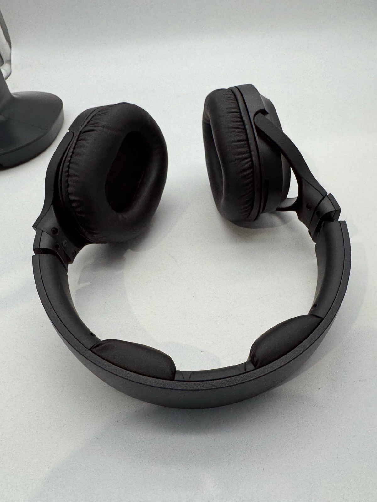Sony WH-RF400 Wireless Over Ear RF Home Theater Headphones TV Black (5)