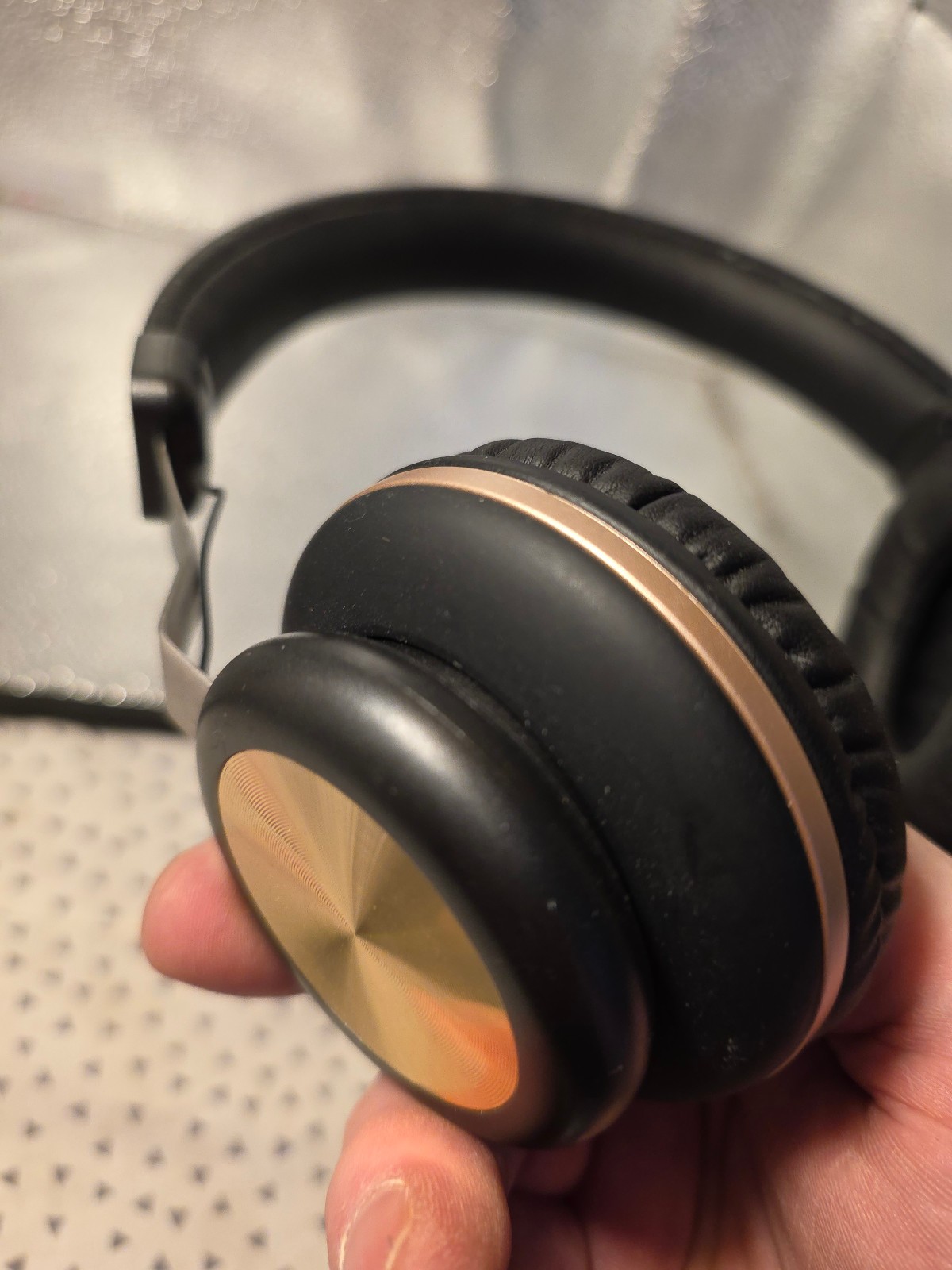 Hype Vinyl Pro Wireless Headphone bluetooth wireless headphones I think Unbrande