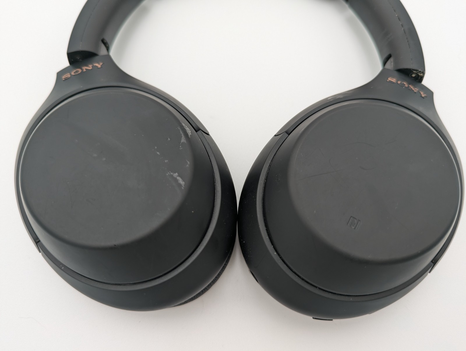 Sony WH-1000XM4 Wireless Headphones Black – New Ear Pads Please Read Description