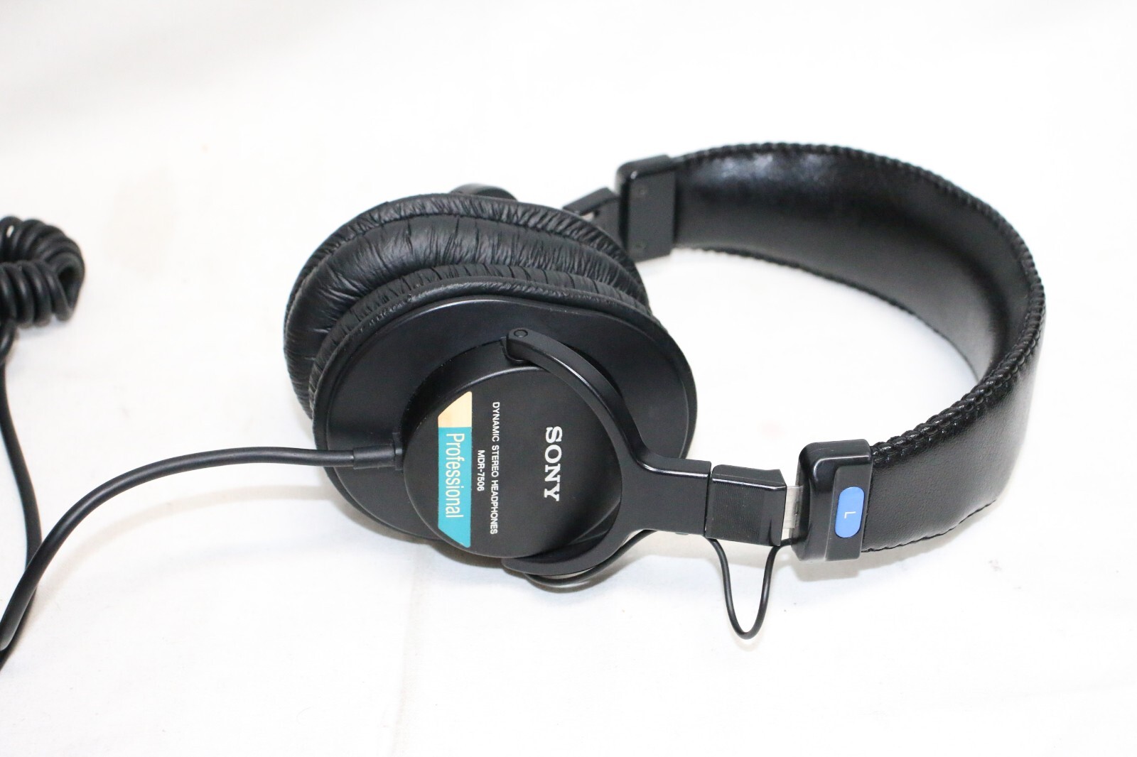 Sony MDR-7506 Over the Ear Headphones only