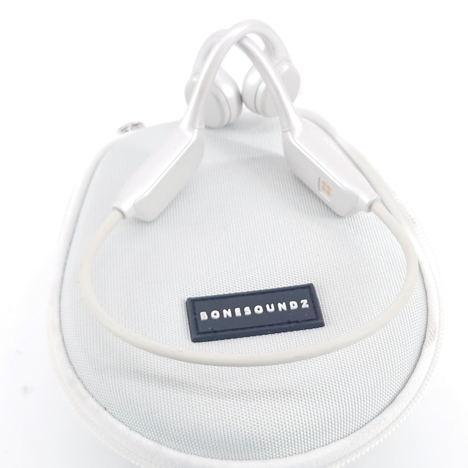 BONESOUNDZ PRO X7 BONE CONDUCTION HEADPHONES WHITE CASE MANUAL CHARGING CORD
