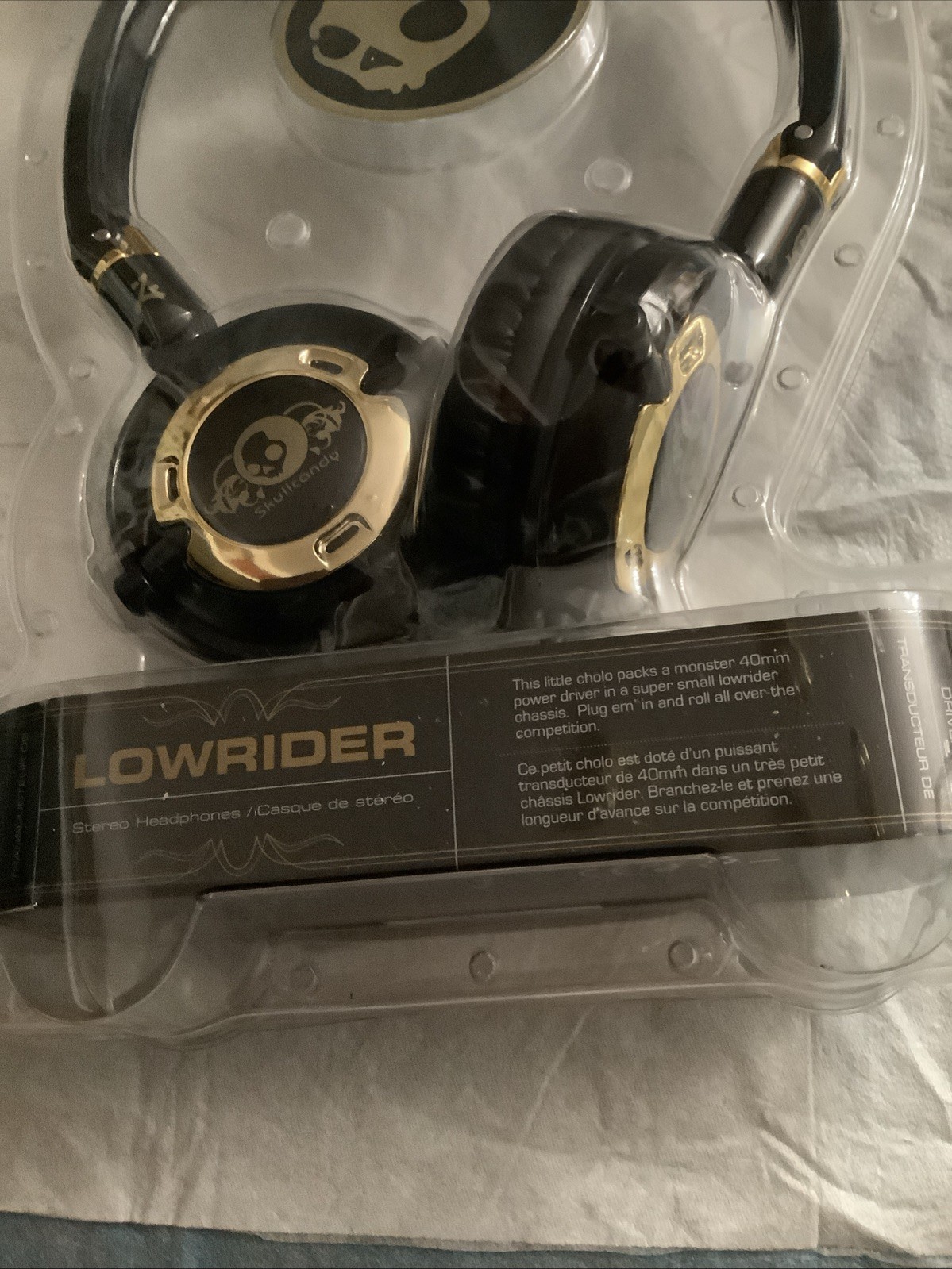 New Skullcandy Lowrider On Ear 40mm Headphones Foldable Liteweight Black & Gold